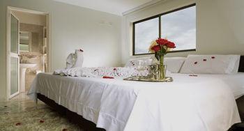 Flamingo 3* Cali
